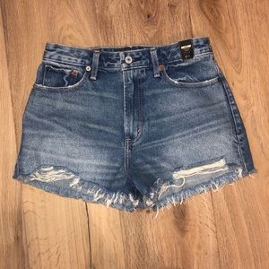 BRAND NEW JEAN SHORTS 🆕🆕🆕🆕 (repost)
